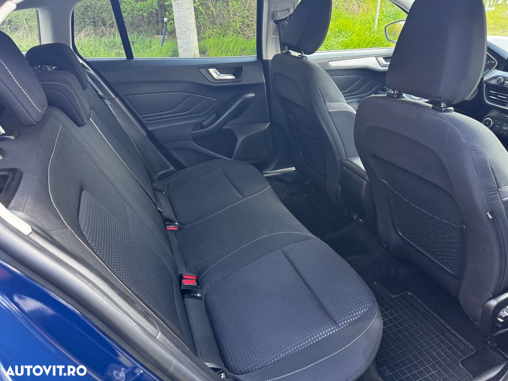 Ford Focus 1.5 EcoBlue Start-Stopp-System COOL&CONNECT DESIGN - 11