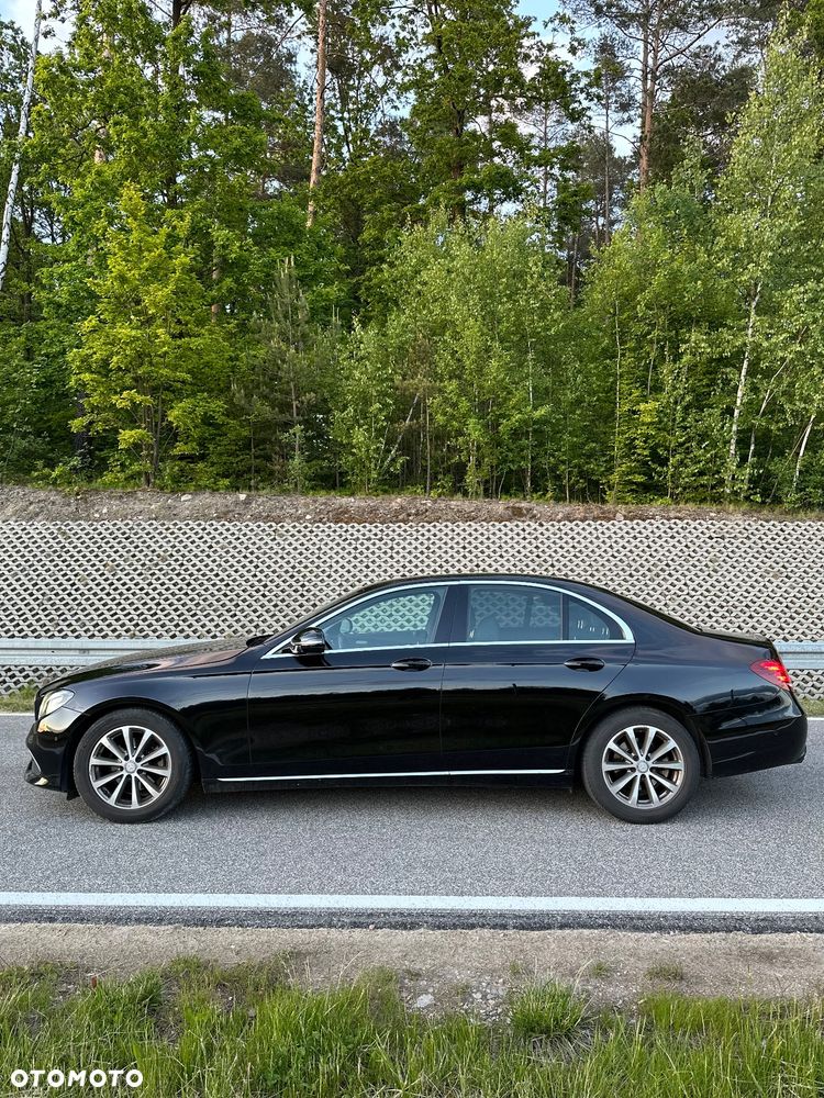 Mercedes-Benz Klasa E 200 d 9G-TRONIC - 10