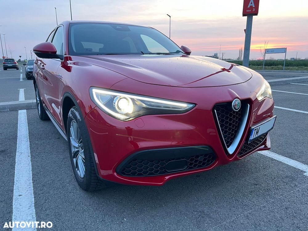Alfa Romeo Stelvio - 16