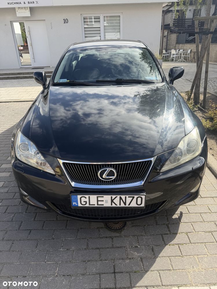 Lexus IS - 1