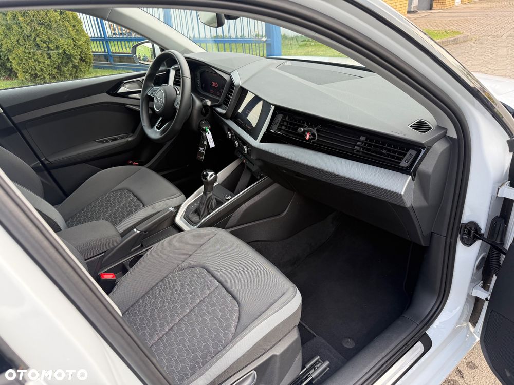 Audi A1 Sportback 30 TFSI S tronic - 18