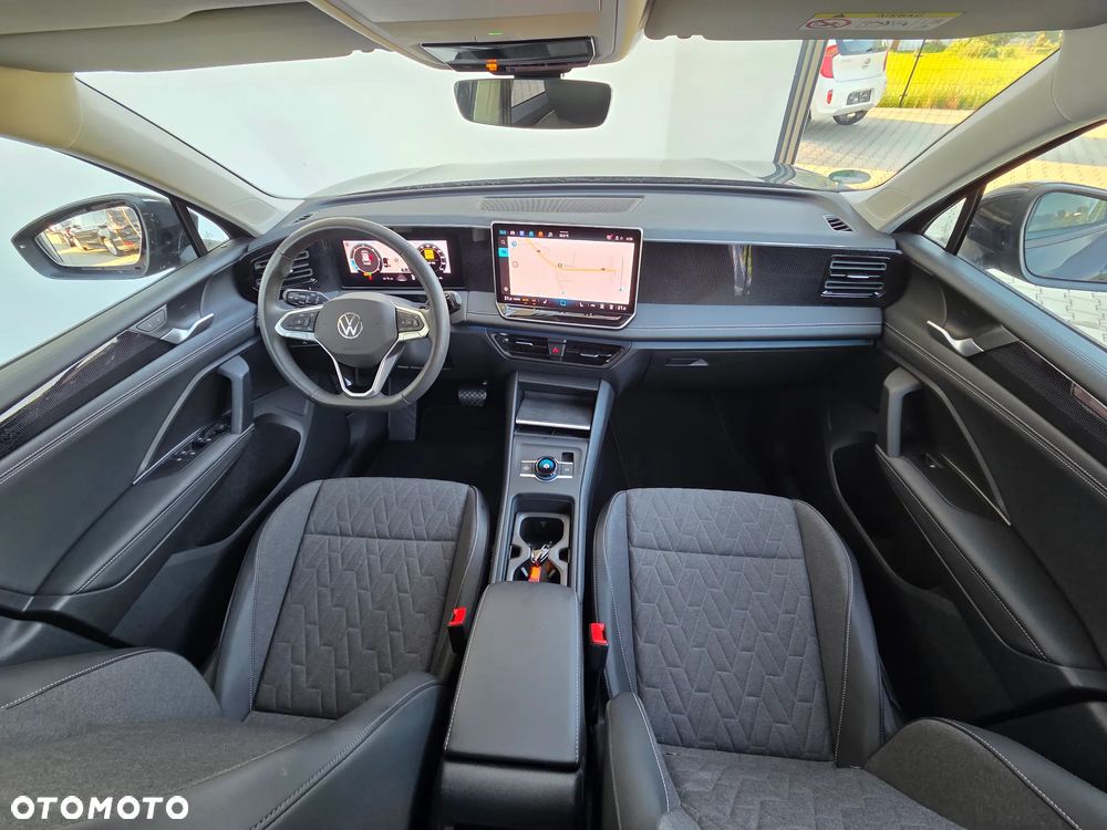 Volkswagen Tiguan - 13