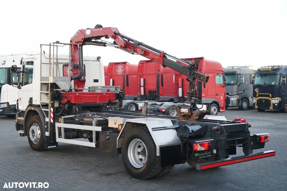 Scania P 280 / 4X2 / ȘASIU - 4,9 M / + HDS HMF 635 / CAPACITATE DE RIDICARE 1.500 KG / ATINGERE MAXIMĂ 6,9 M / GRĂTAR / - 10