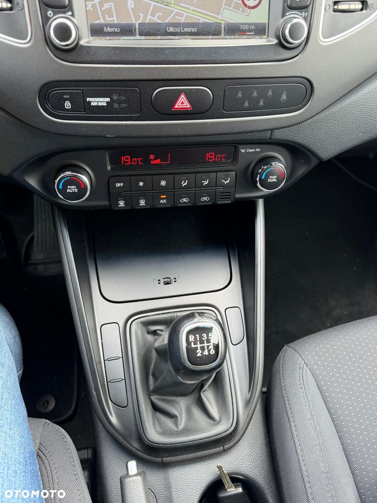 Kia Carens 1.6 GDI ISG Spirit - 18
