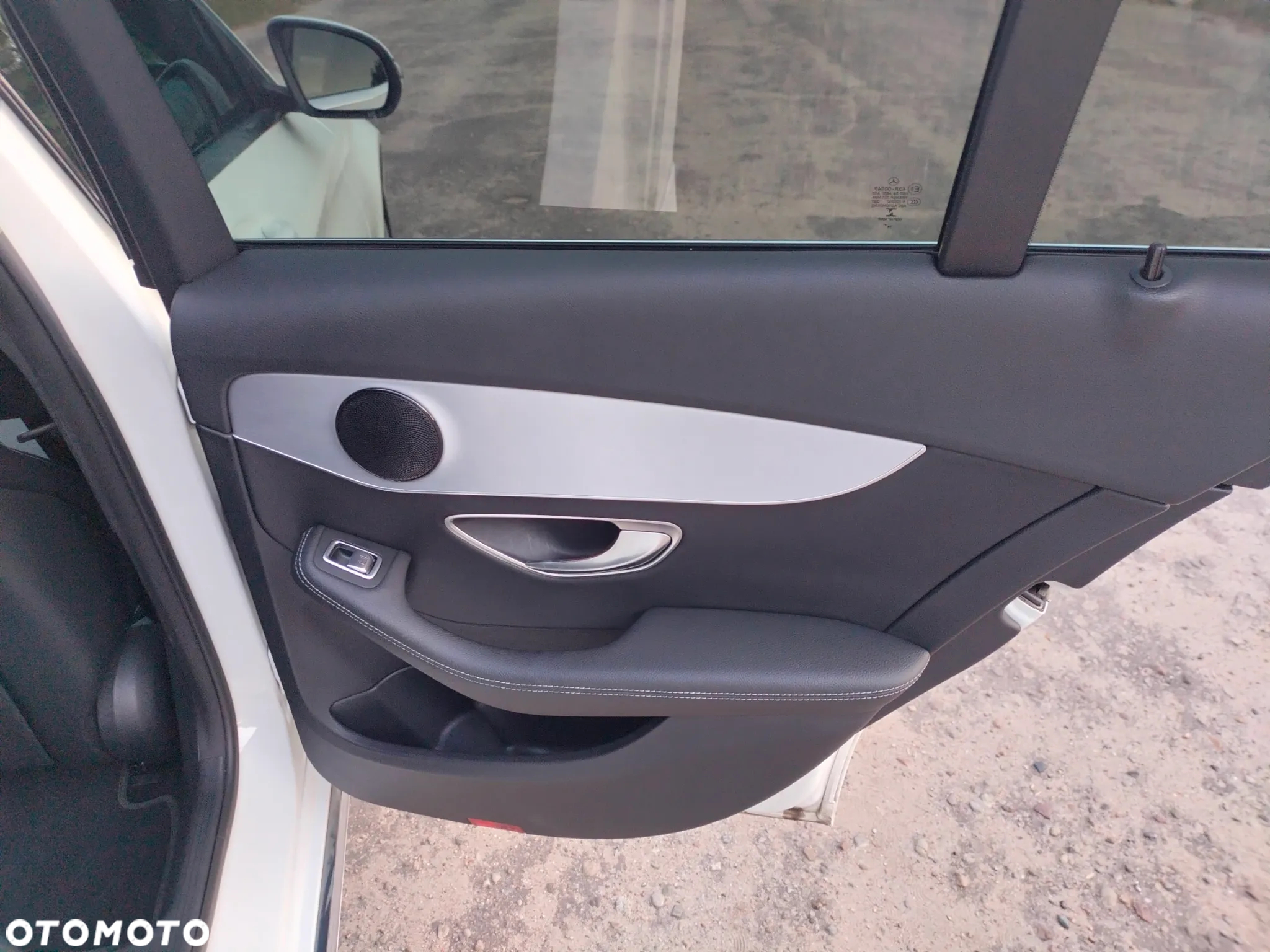 Mercedes-Benz Klasa C 220 d 9G-TRONIC - 35