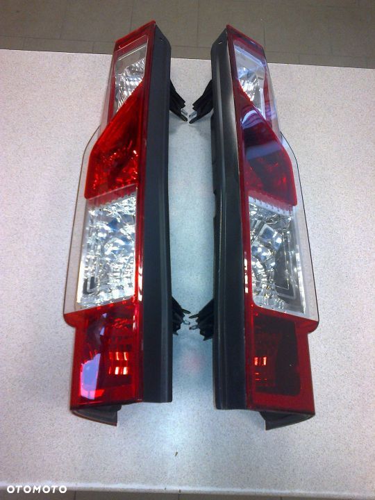 LAMPA TYLNA RENAULT MASTER OPEL MOVANO 2010- NOWA - 1