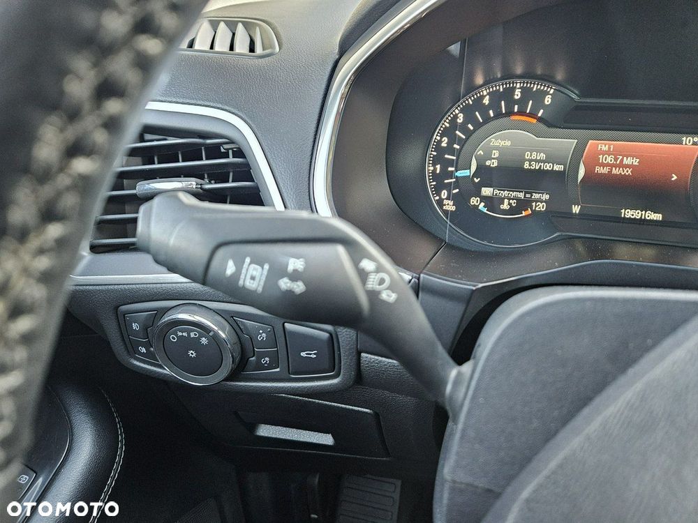 Ford Edge 2.0 TDCi 4x4 Titanium - 34