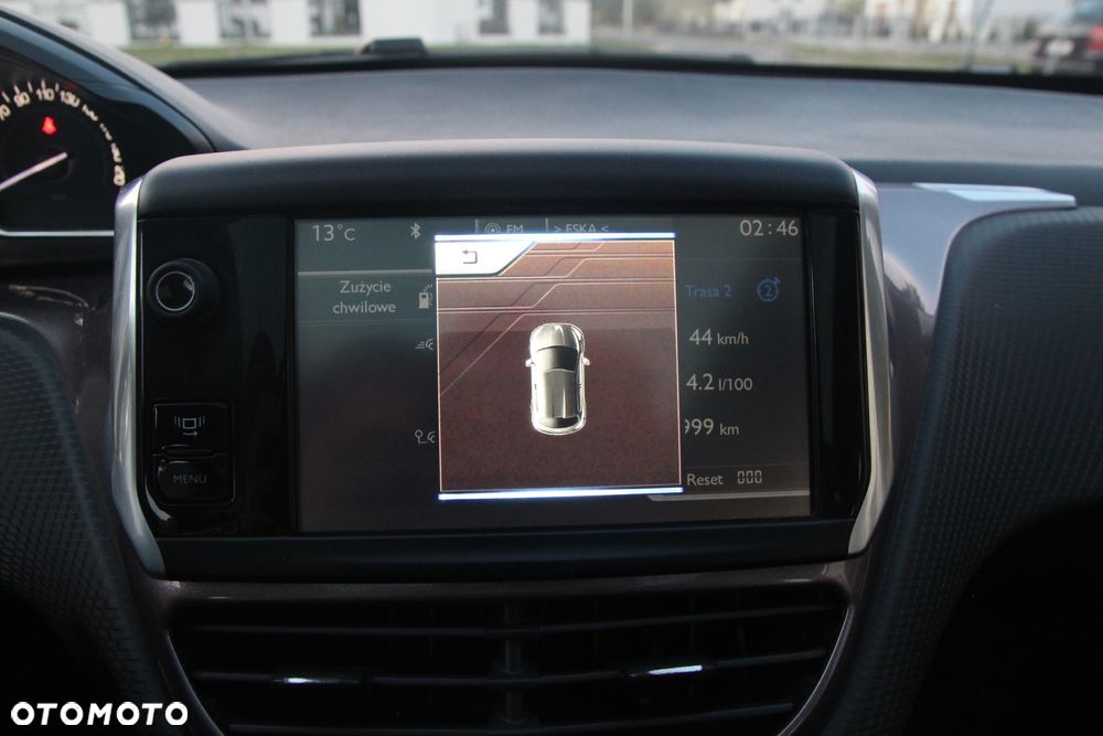 Peugeot 2008 1.6 e-HDi Active S&S - 23