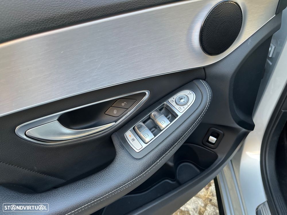 Mercedes-Benz C 300 h AMG Line - 17