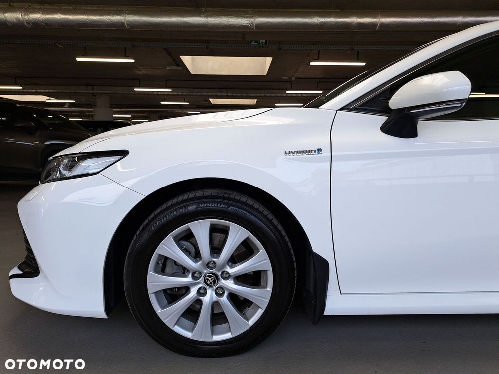 Toyota Camry 2.5 Hybrid Comfort CVT - 32