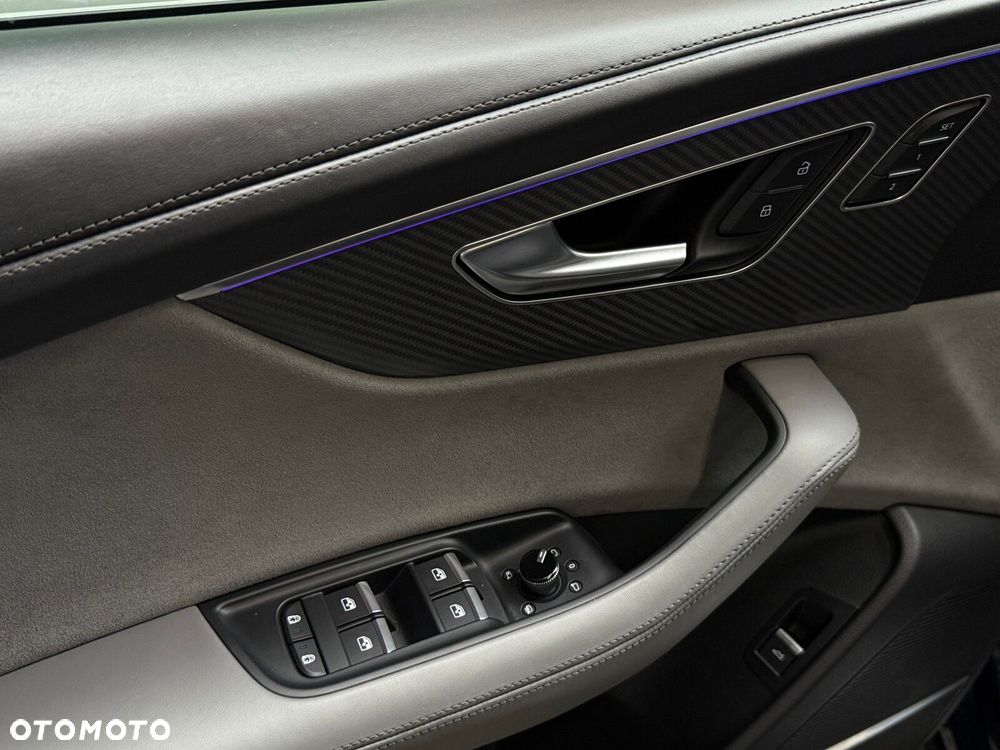 Audi SQ8 TFSI Quattro Tiptronic - 18
