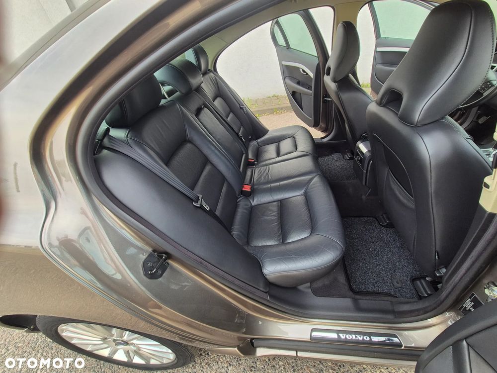 Volvo S80 2.4D Momentum - 18