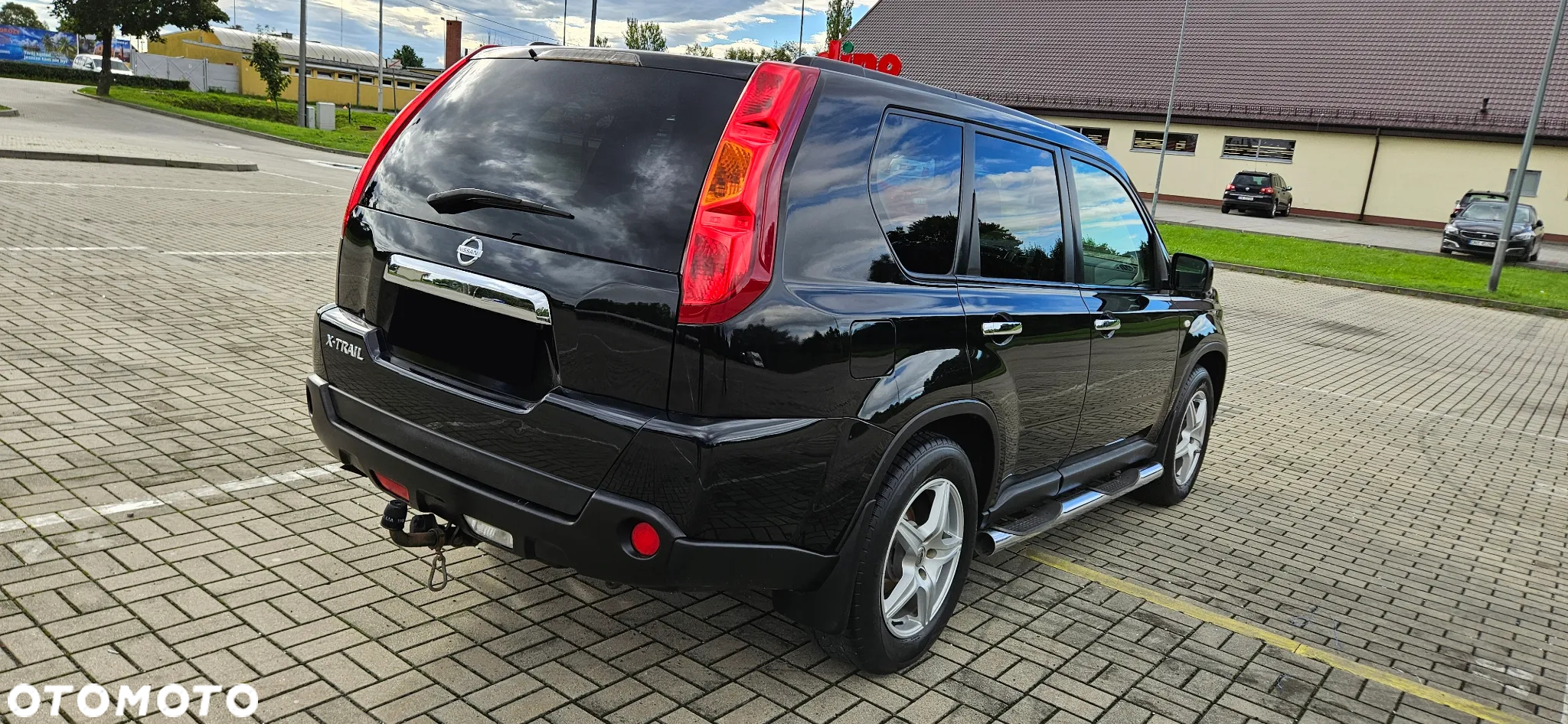 Nissan X-Trail 2.0 dCi 4x4 DPF Platinum - 3