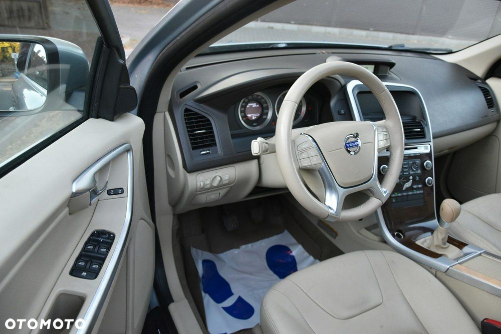 Volvo XC 60 2.4D Summum - 8