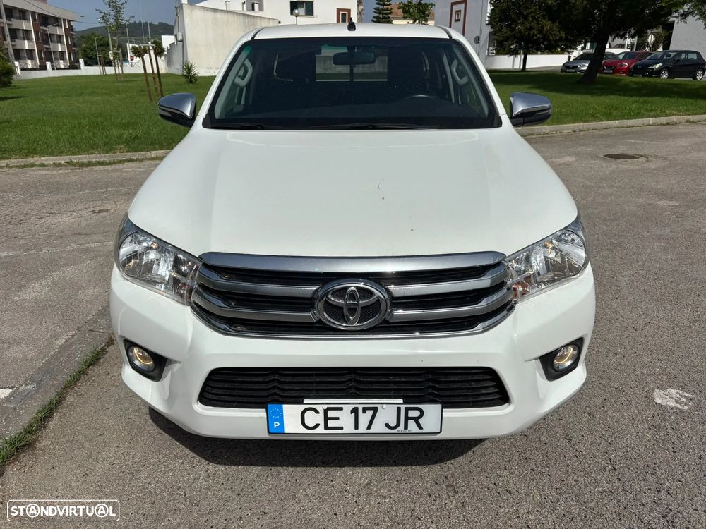 Toyota 2.4 D-4D 4WD 150cv - JLL - AC - CÂMERA - 4 LUGARES !!!! - 3