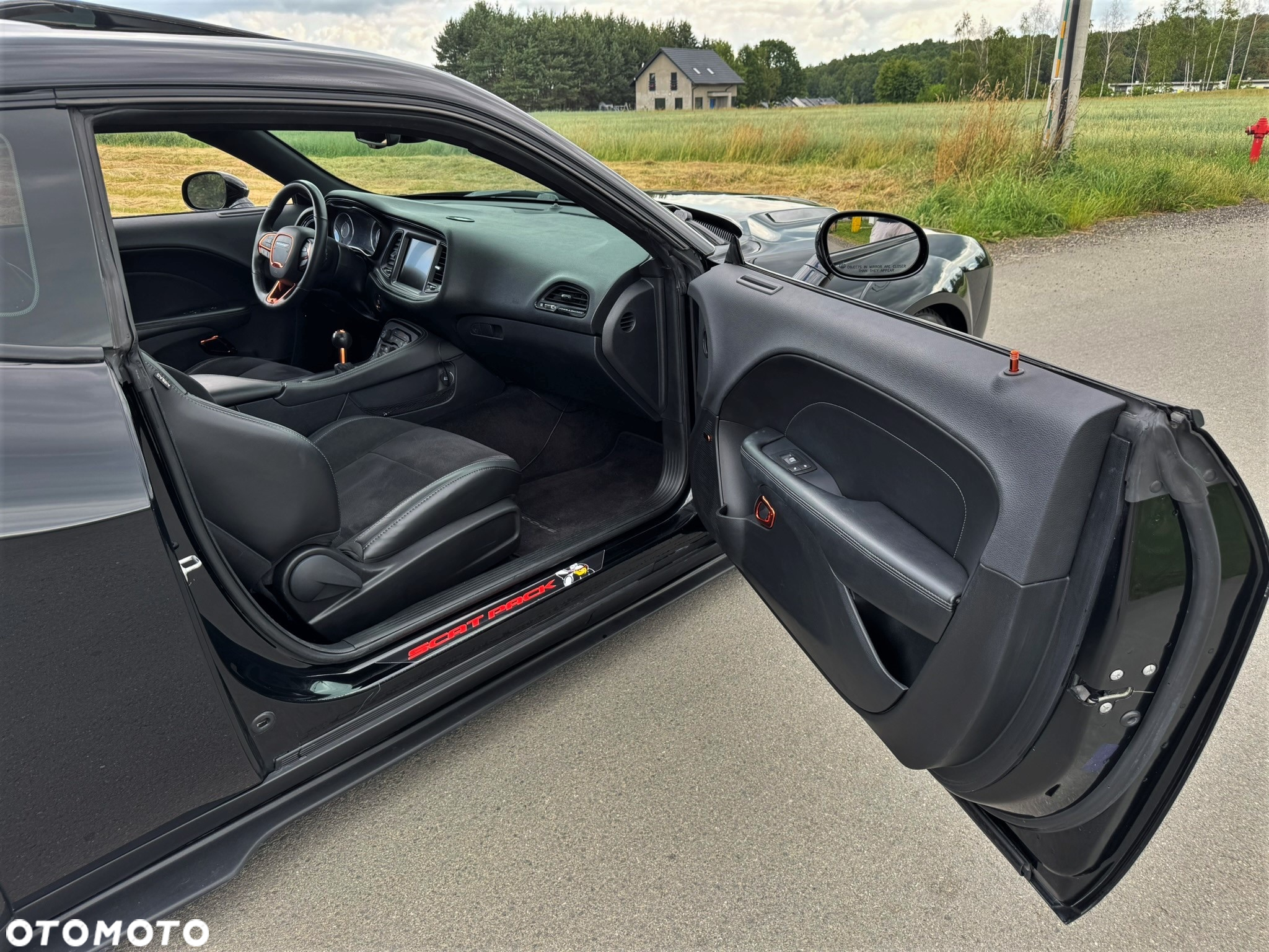 Dodge Challenger - 22