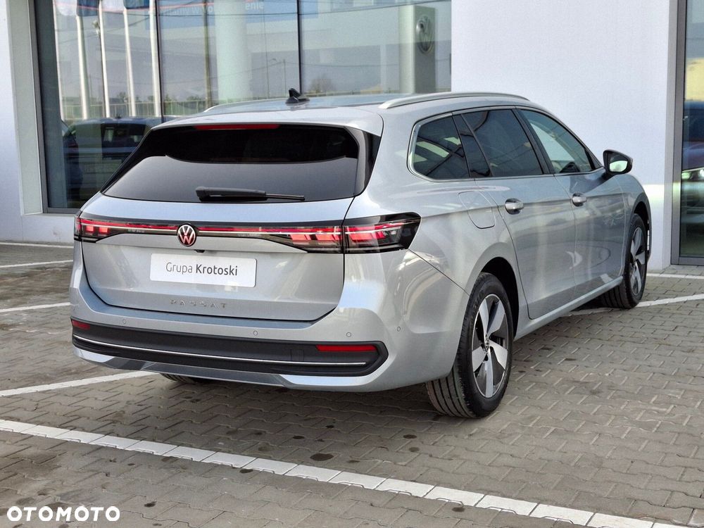 Volkswagen Passat - 8