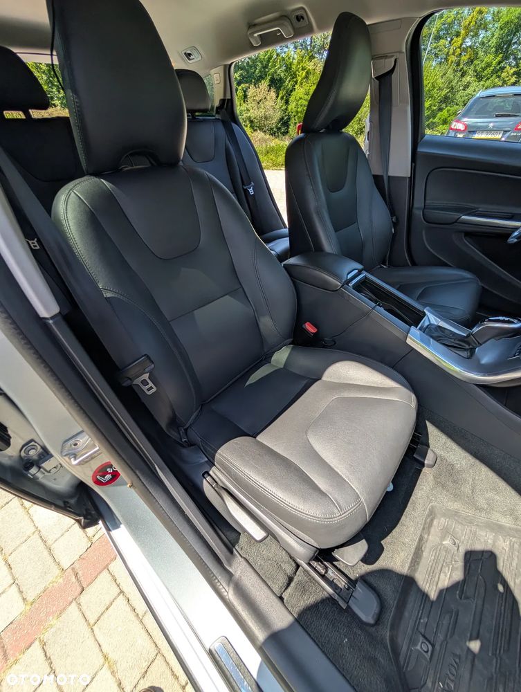 Volvo V60 - 25