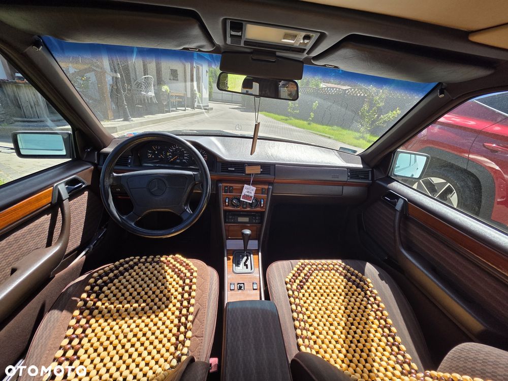 Mercedes-Benz W124 (1984-1993) - 8