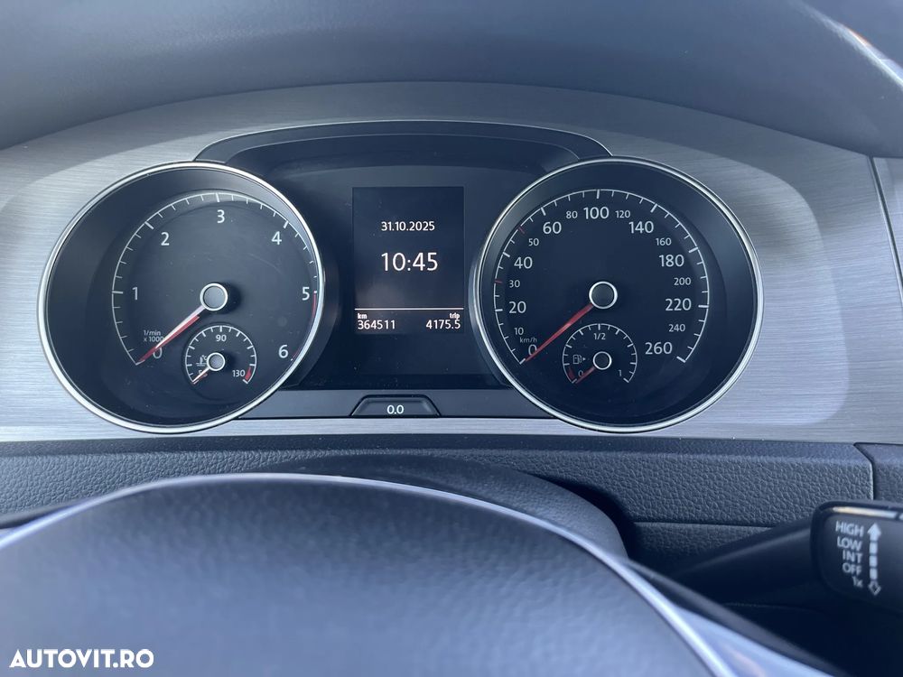 Volkswagen Golf ver-2-0-tdi-comfortline - 14