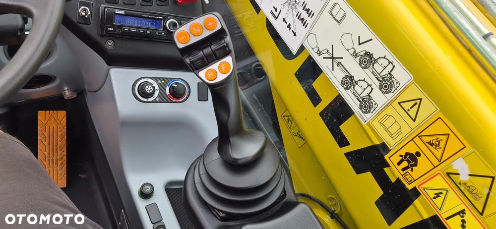 New Holland TH 7.37 ELITE Ładowarka Teleskopowa BDB Stan - 7