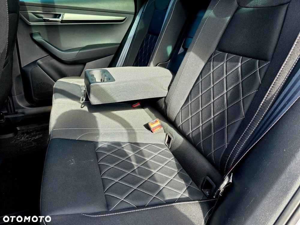 Skoda Karoq 1.5 TSI ACT Sportline DSG - 26