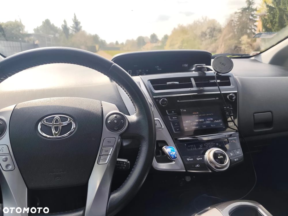 Toyota Prius+ (Hybrid) Executive - 17