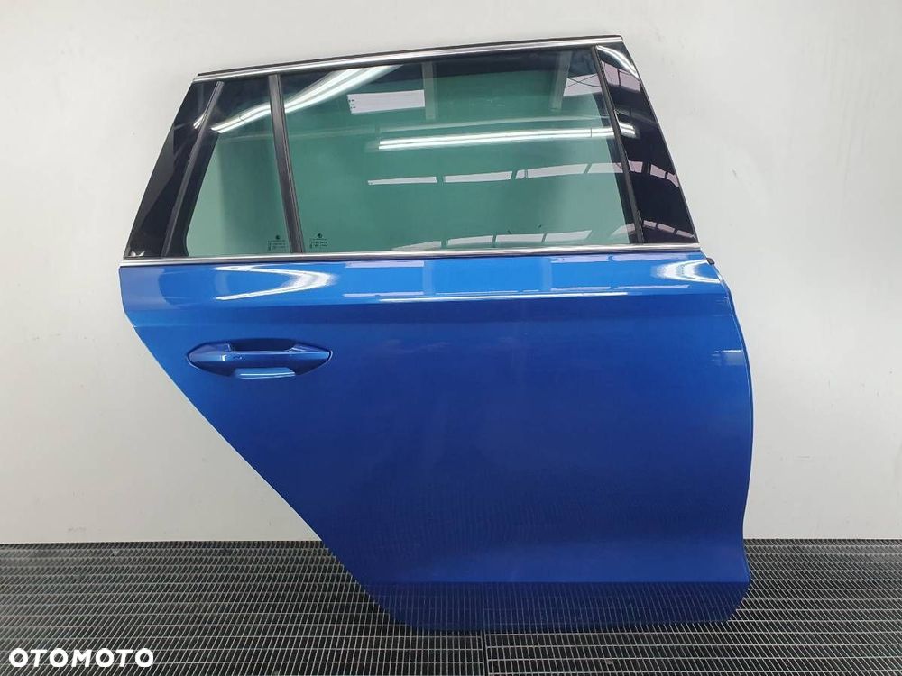 DRZWI TYLNE PRAWE SKODA OCTAVIA IV KOMBI 2024 - 1