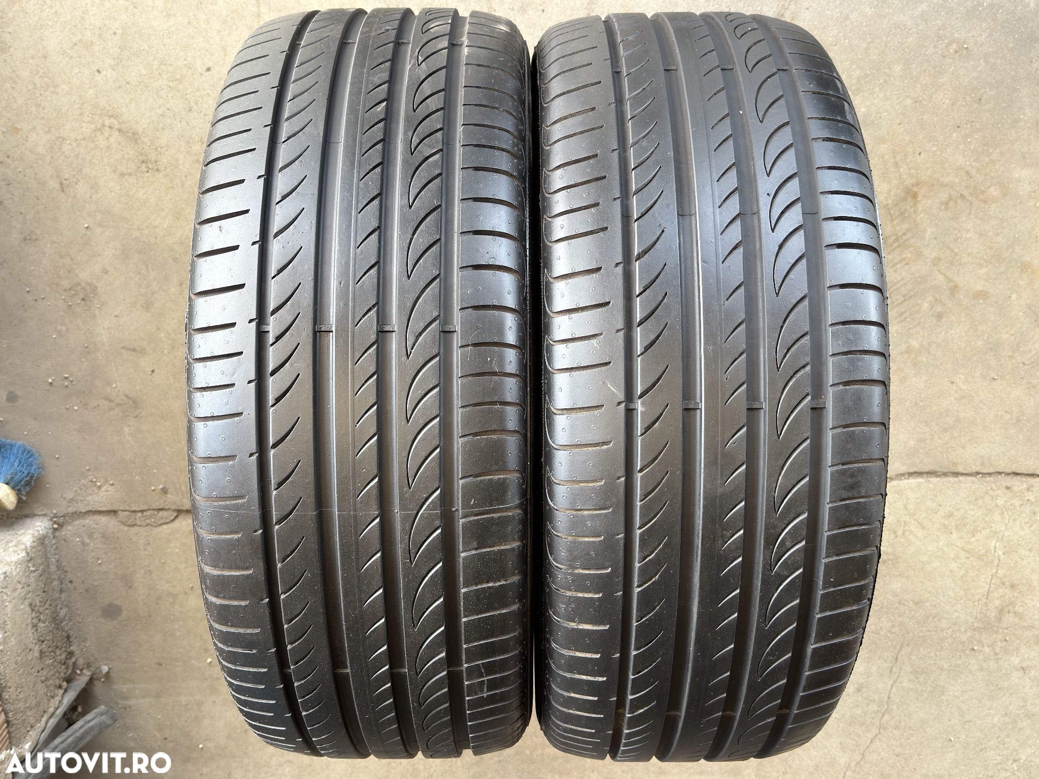 Vând 2 anvelope 245/45/19 pirelli de vară ca noi - 1