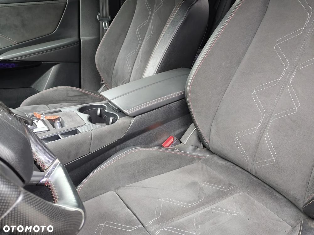 DS Automobiles DS 7 Crossback 2.0 BlueHDi Performance Line + - 31