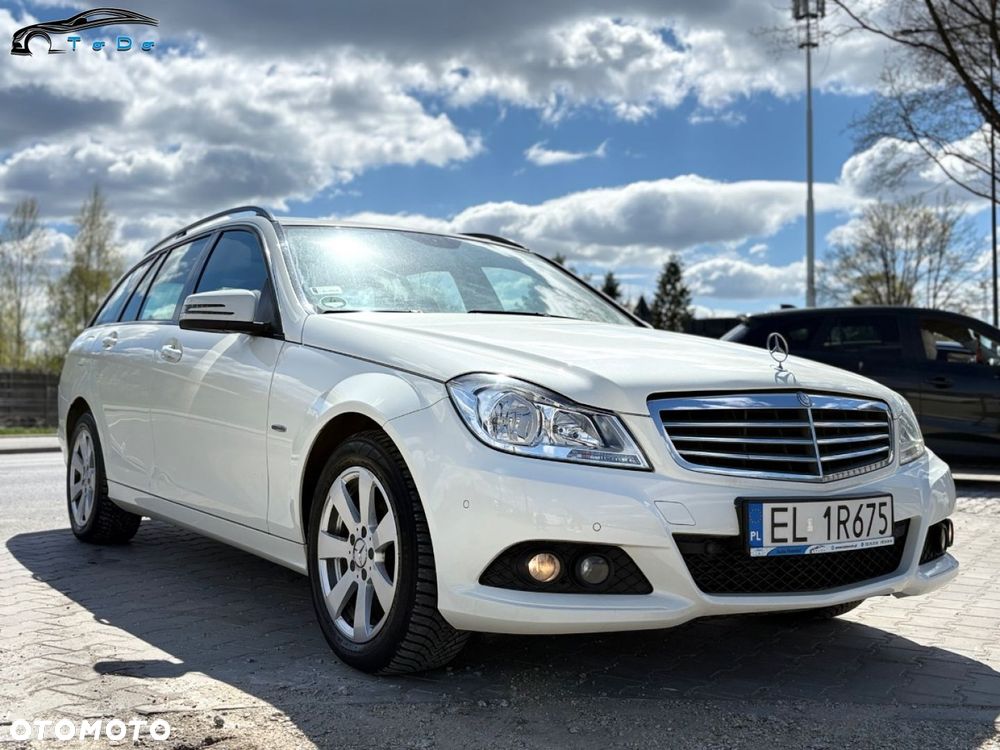 Mercedes-Benz Klasa C 200 CDI DPF Automatik BlueEFFICIENCY Elegance - 1