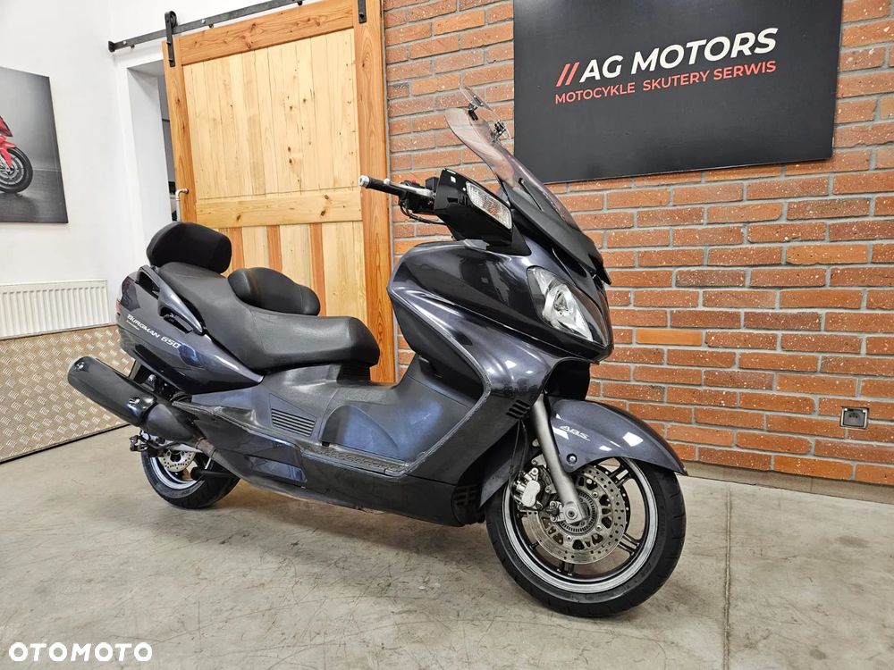 Suzuki Burgman - 22