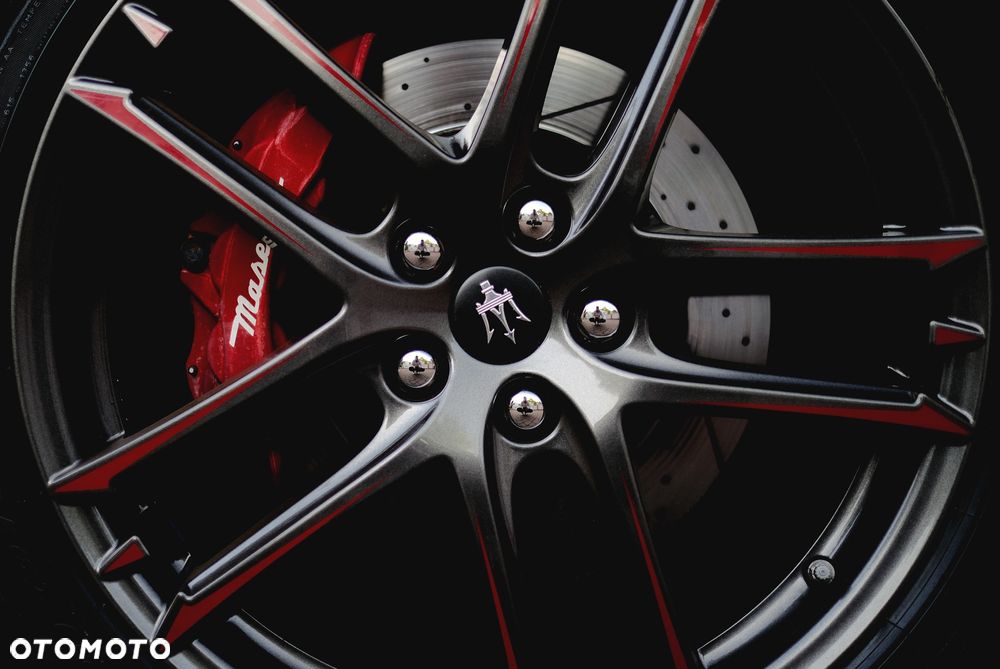 Maserati GranCabrio MC - 14