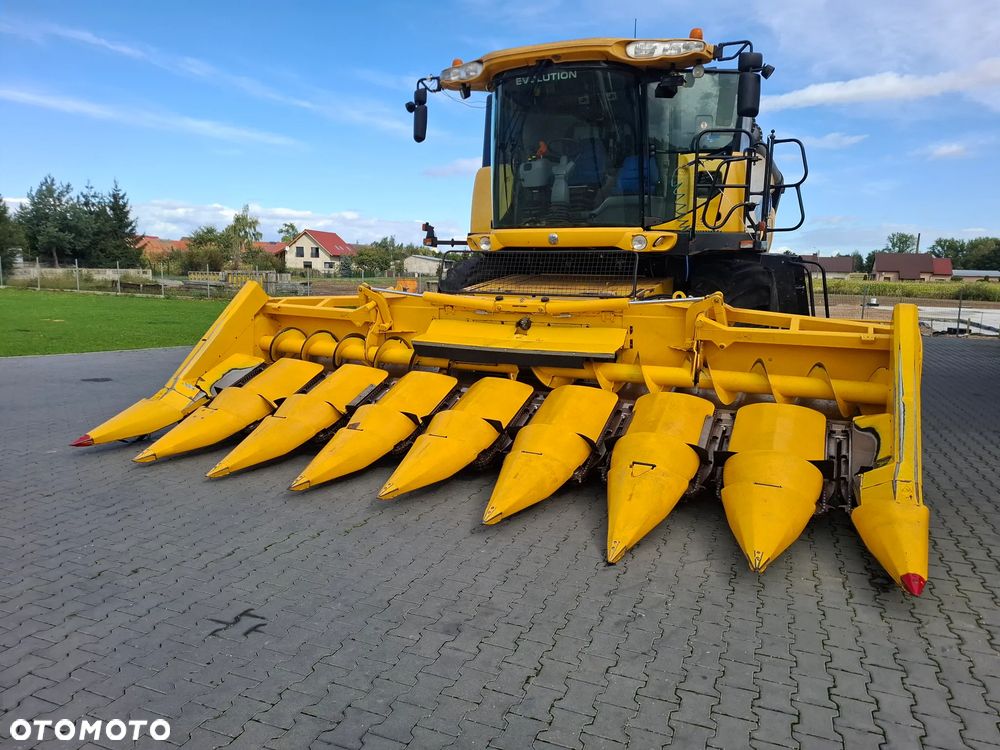 New Holland 8-75 2012 Rok, Przystawka do kukurydzy , Nie malowana,  Stan Idealny - 24