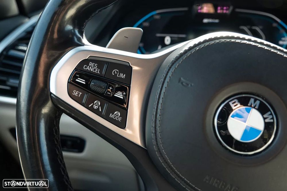 BMW X5 45 e xDrive Pack M - 28