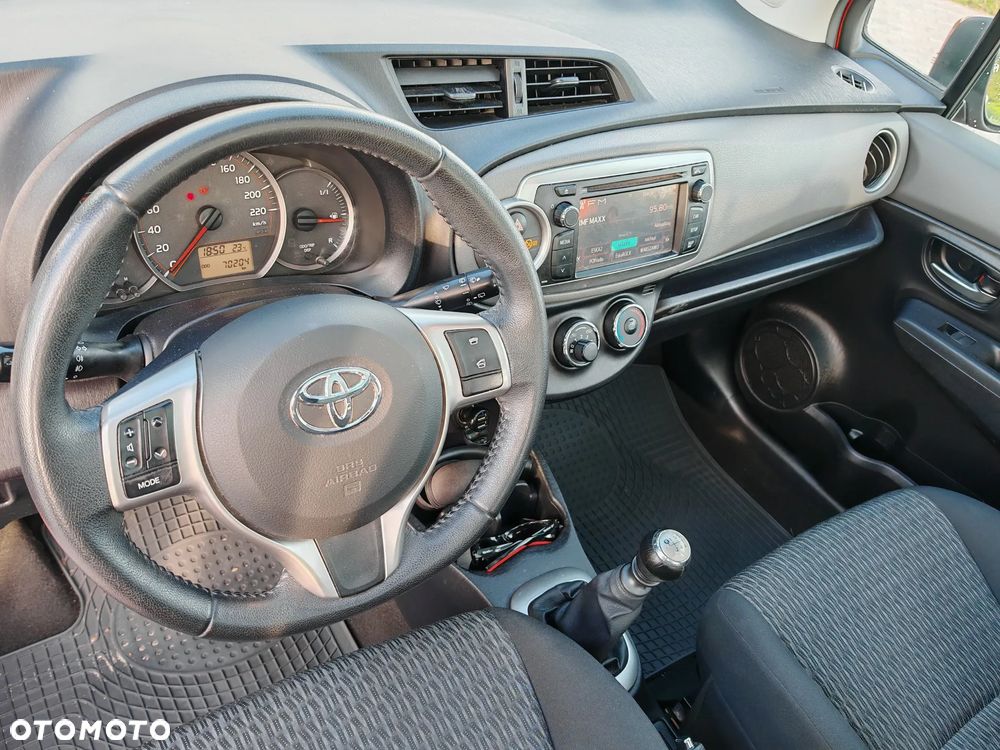 Toyota Yaris 1.33 Premium - 7