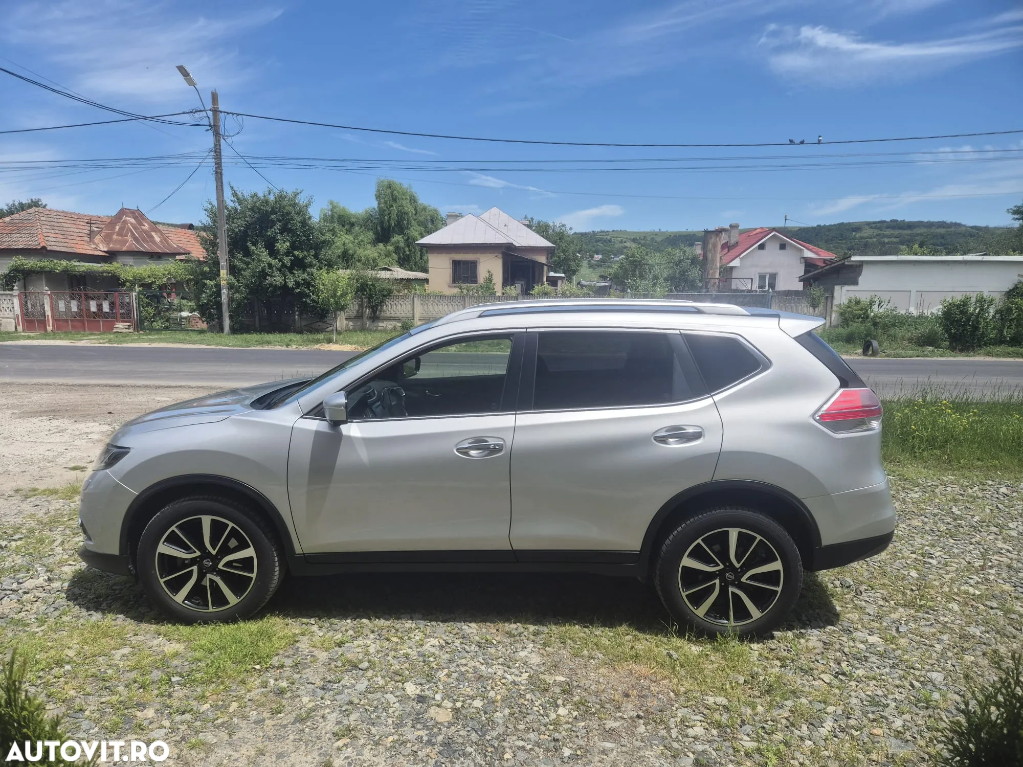Nissan X-Trail 2.0 dCi ALL-MODE 4x4i Xtronic N-Connecta - 12