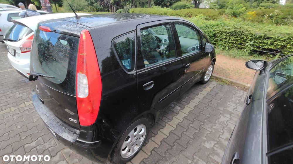 Mitsubishi Colt - 4
