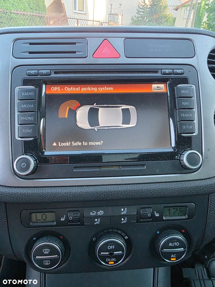 Volkswagen Tiguan - 12