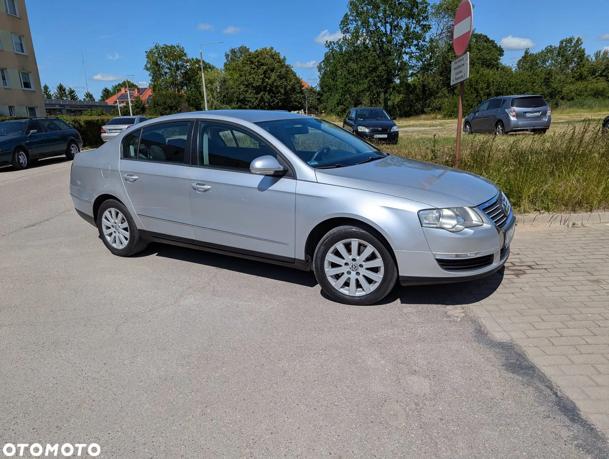 Volkswagen Passat 1.9 TDI Trendline - 4