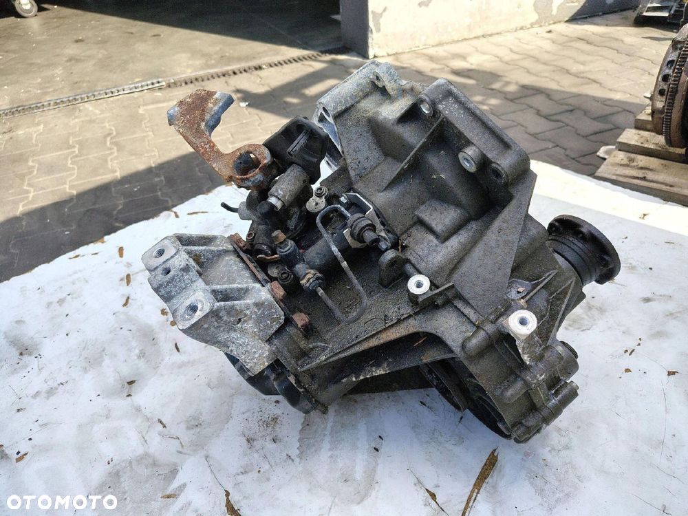 SKRZYNIA 5 BIEGÓW LEG VOLKSWAGEN GOLF 6 VI 1.4 16V - 12