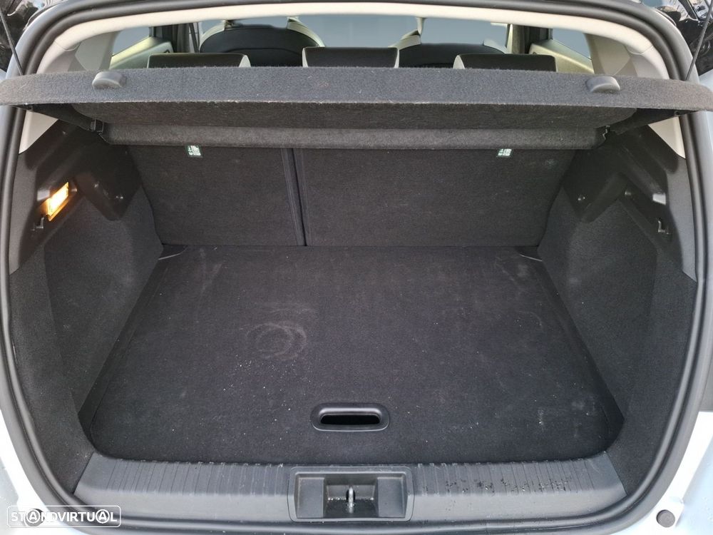 Renault Clio 1.0 TCe Techno Bi-Fuel - 23