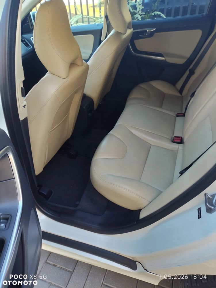 Volvo XC 60 - 8