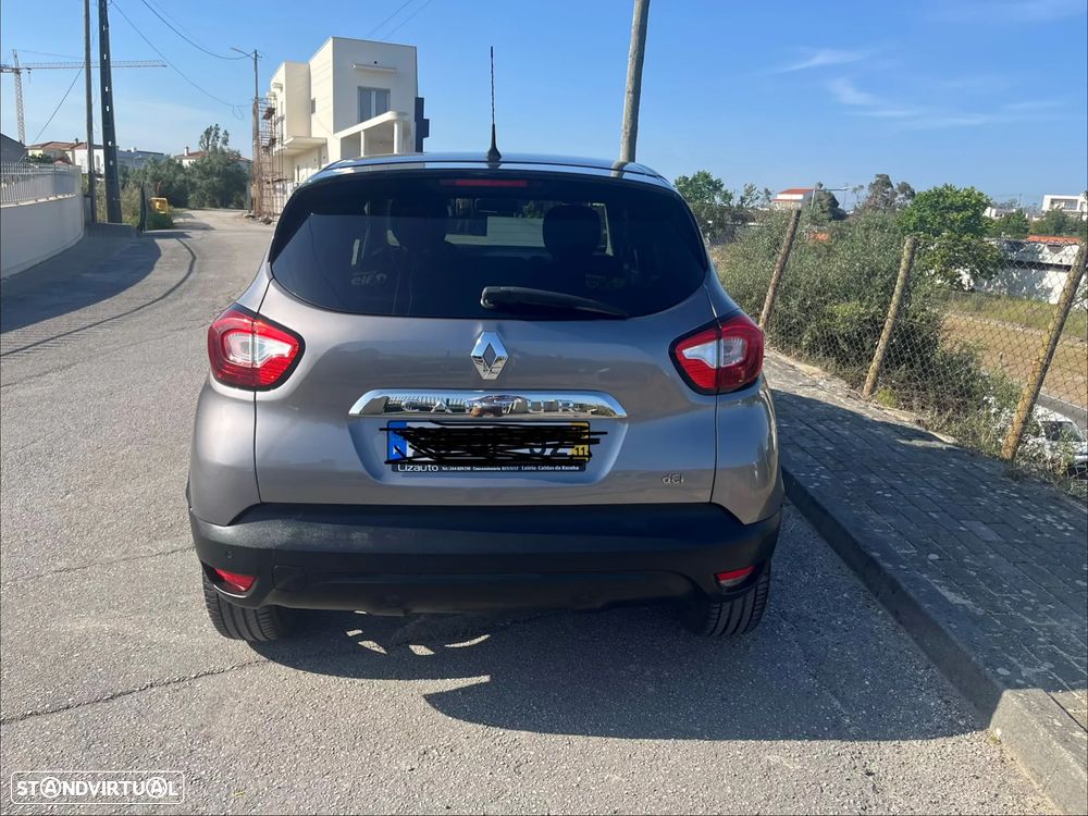 Renault Captur 1.5 dCi Exclusive EDC - 6