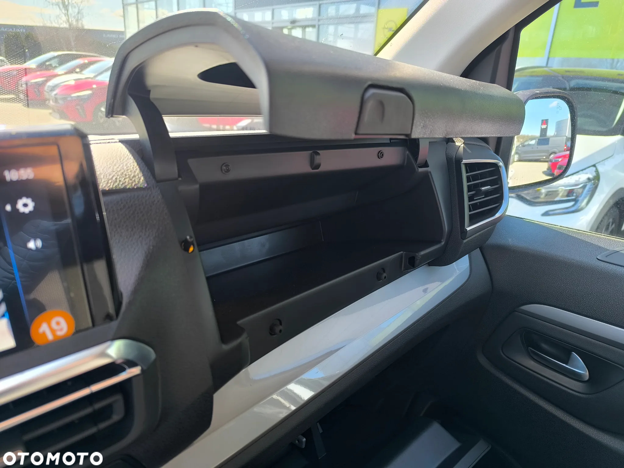 Opel VIVARO - 24
