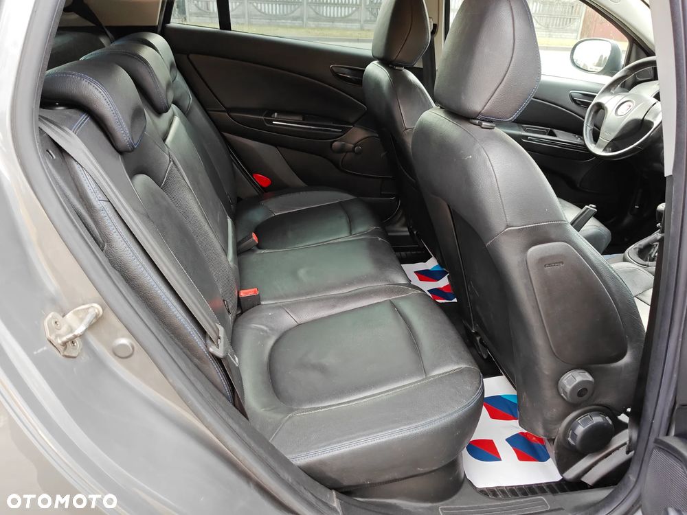 Fiat Bravo 1.6 Multijet 16V Dynamic - 19