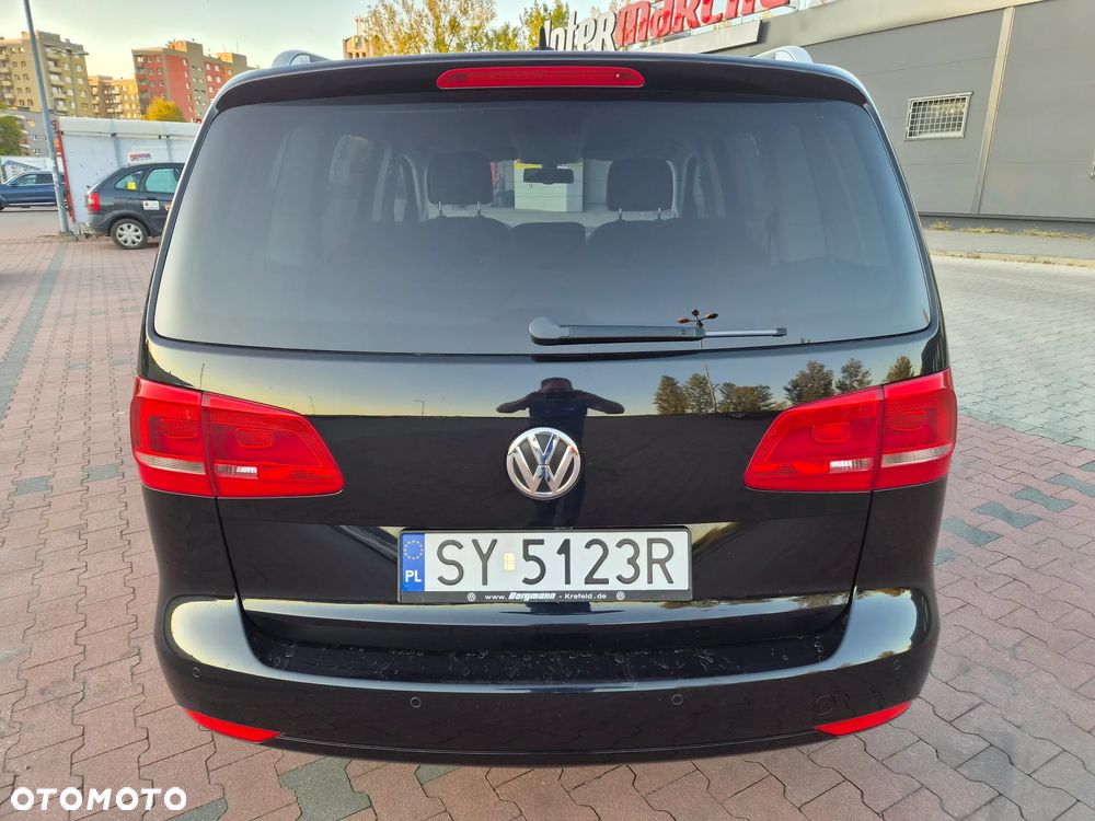 Volkswagen Touran 1.4 TSI DSG Cup - 6