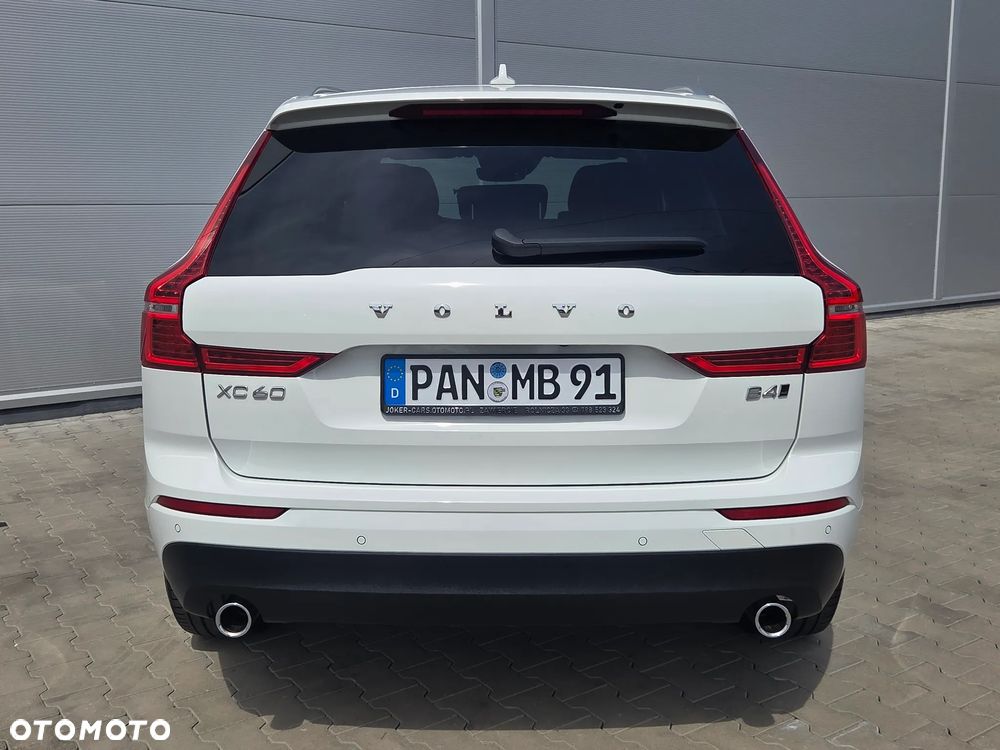 Volvo XC 60 B4 D AWD Geartronic Momentum - 28