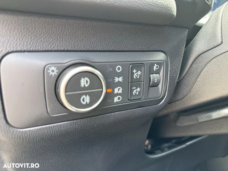 Ford Kuga 2.5 Duratec FHEV FWD Titanium - 31