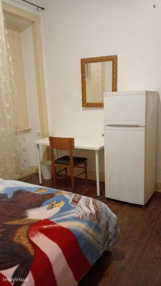 Quarto - localizado em Alameda Lisbon - Grande imagem: 2/20